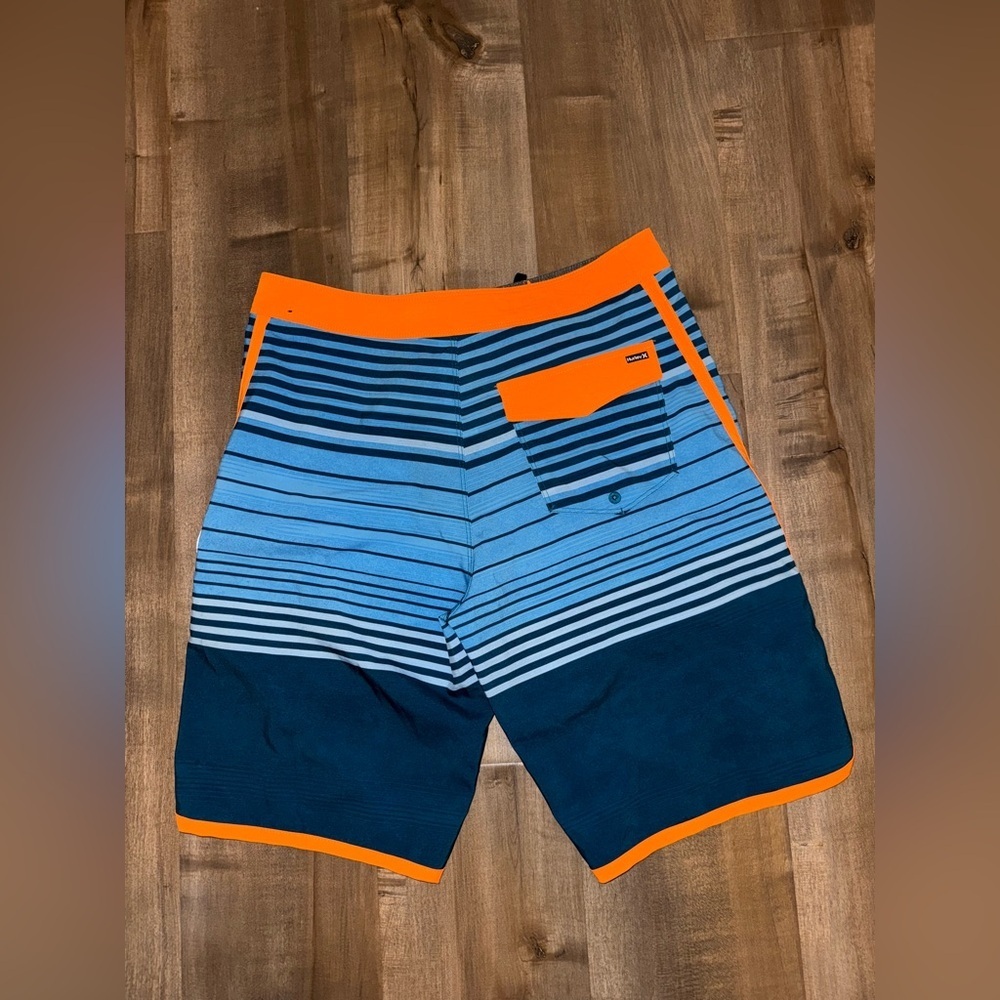 Hurley Boys Board-shorts NWOT Size 16 - Picture 5 of 5